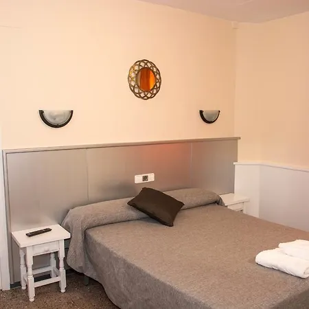 El Raco De Castello Guest house *